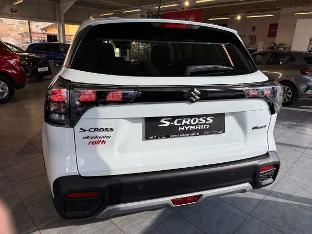 Suzuki S-Cross