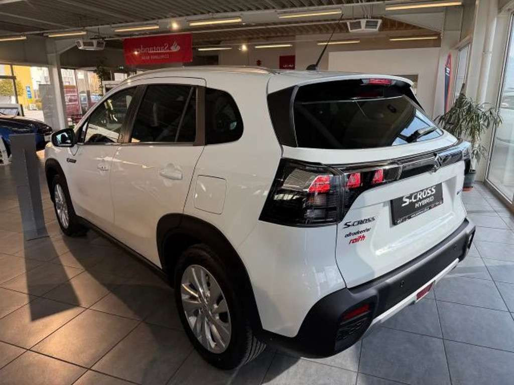 Suzuki S-Cross