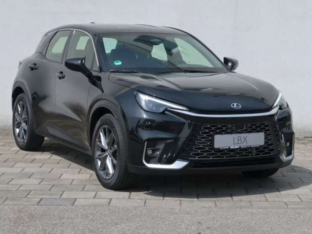 Lexus LBX