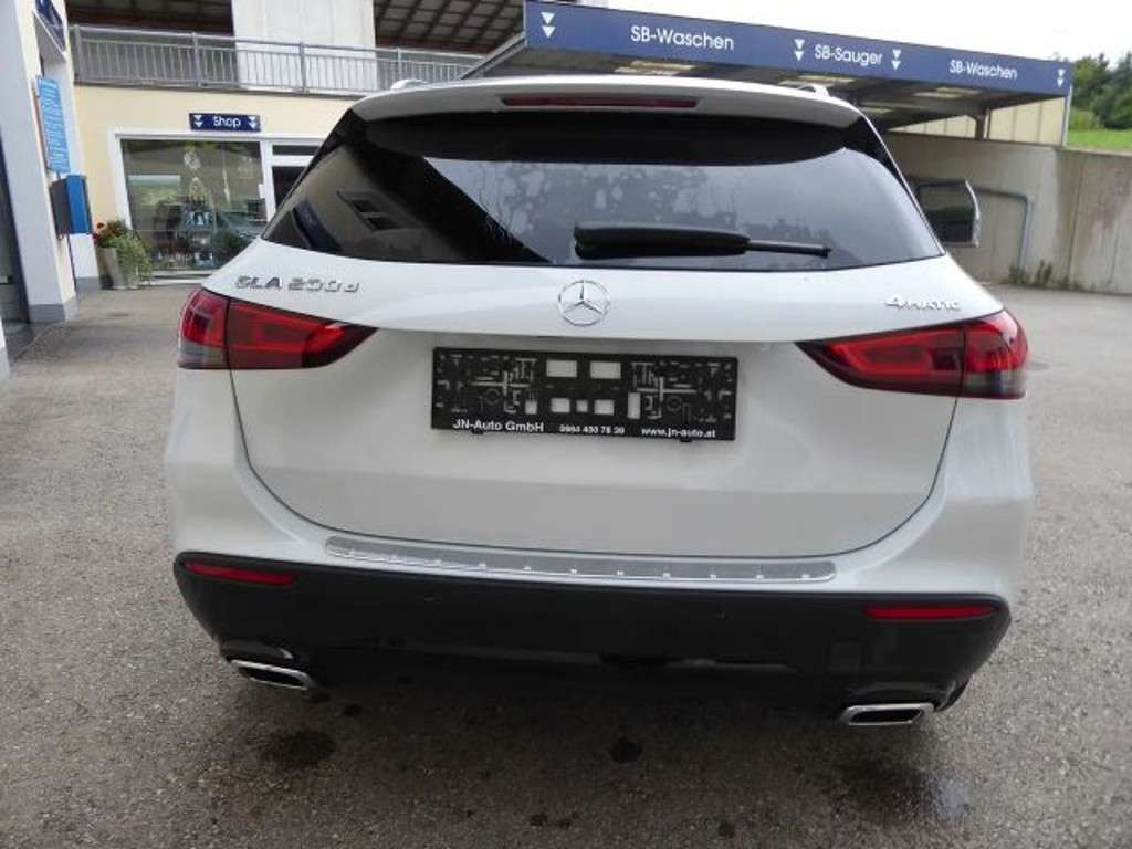 Mercedes-Benz GLA-Klasse