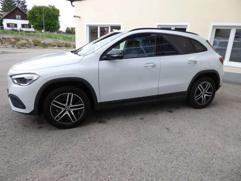 Mercedes-Benz GLA-Klasse