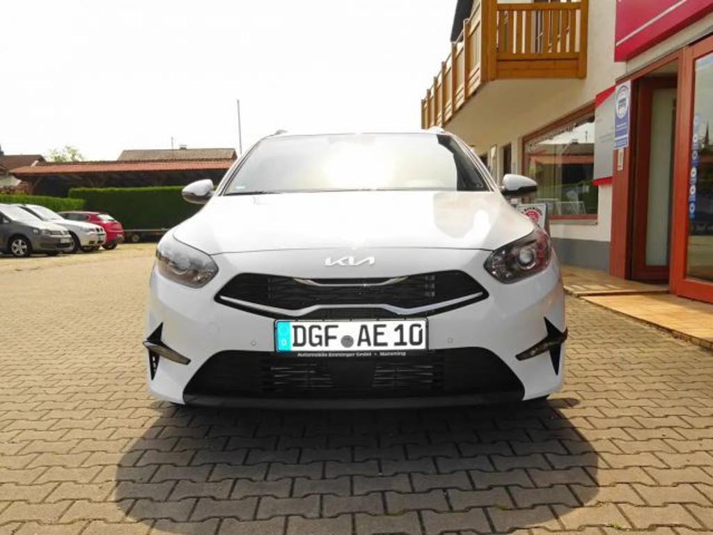 Kia Ceed 2025 Benzine
