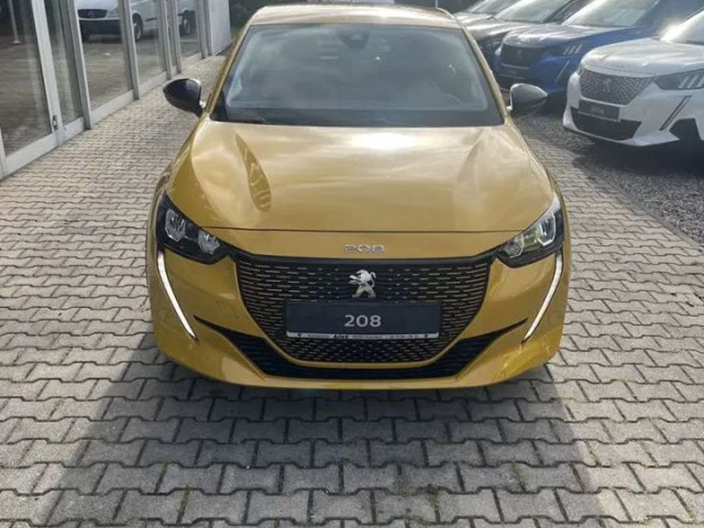 Peugeot e-208