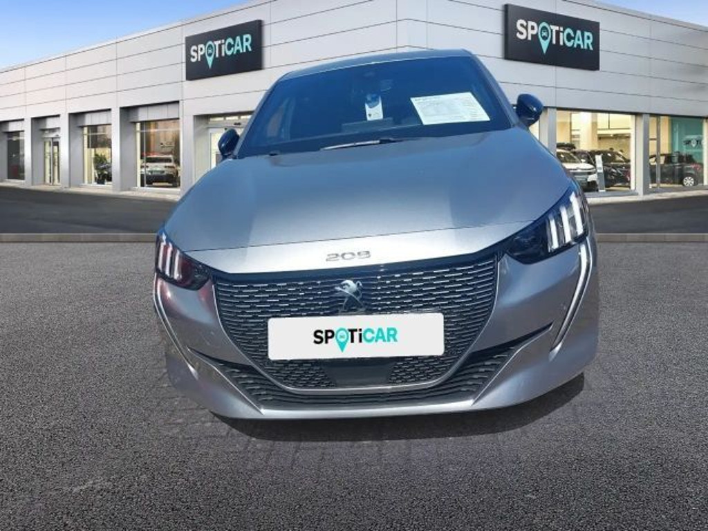 Peugeot e-208