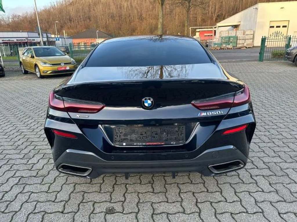 BMW M850