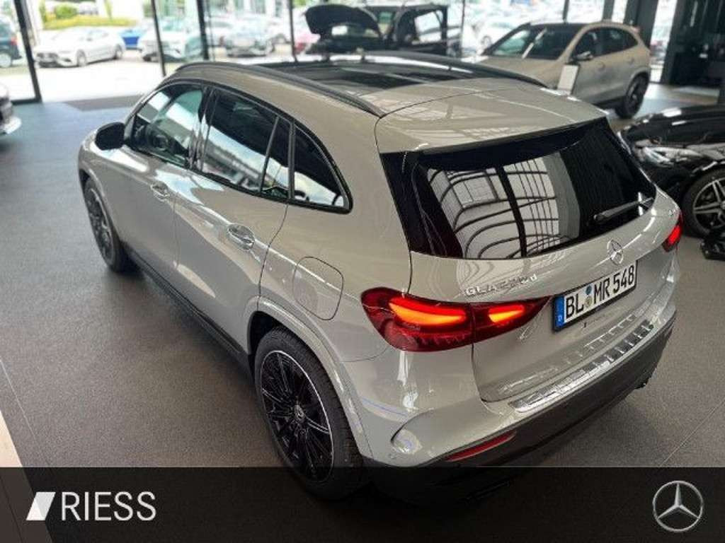 Mercedes-Benz GLA-Klasse