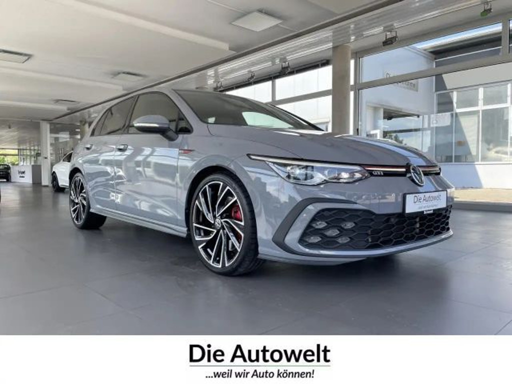 Volkswagen Golf 2021 Benzine