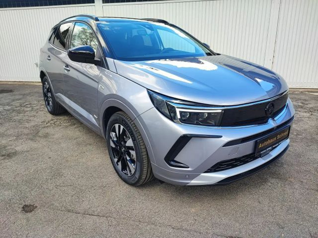 Opel Grandland X 2022 Hybride Benzine