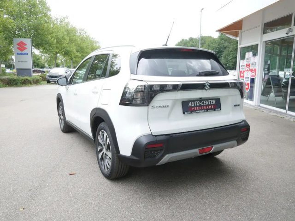 Suzuki S-Cross
