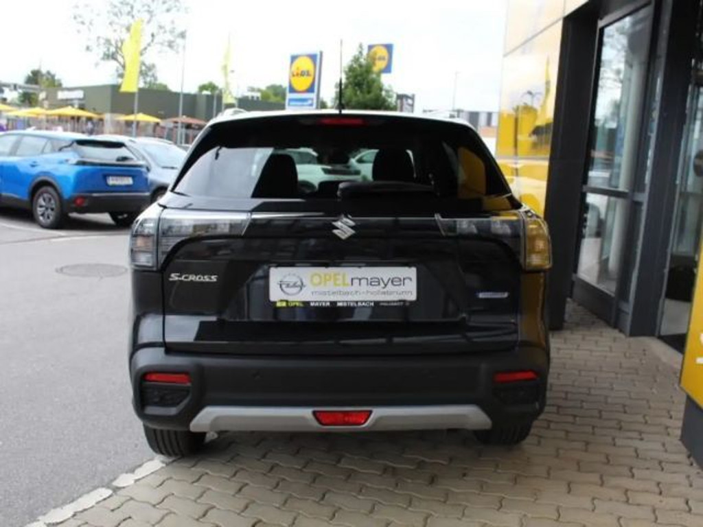 Suzuki S-Cross