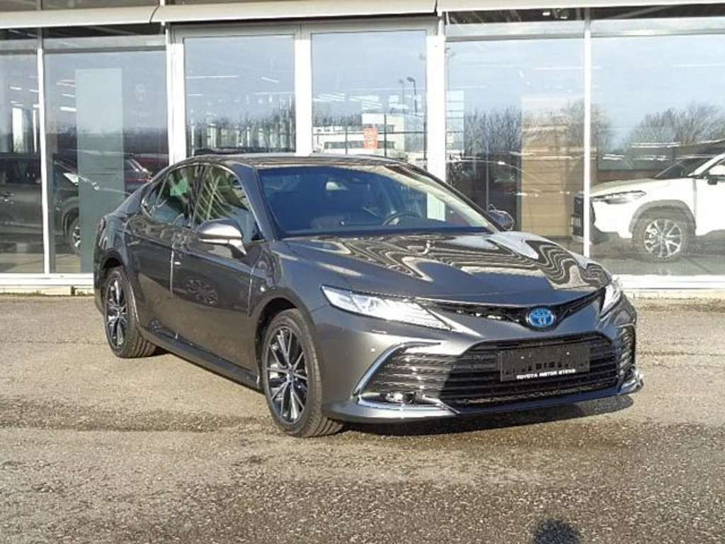 Toyota Camry 2024 Benzine