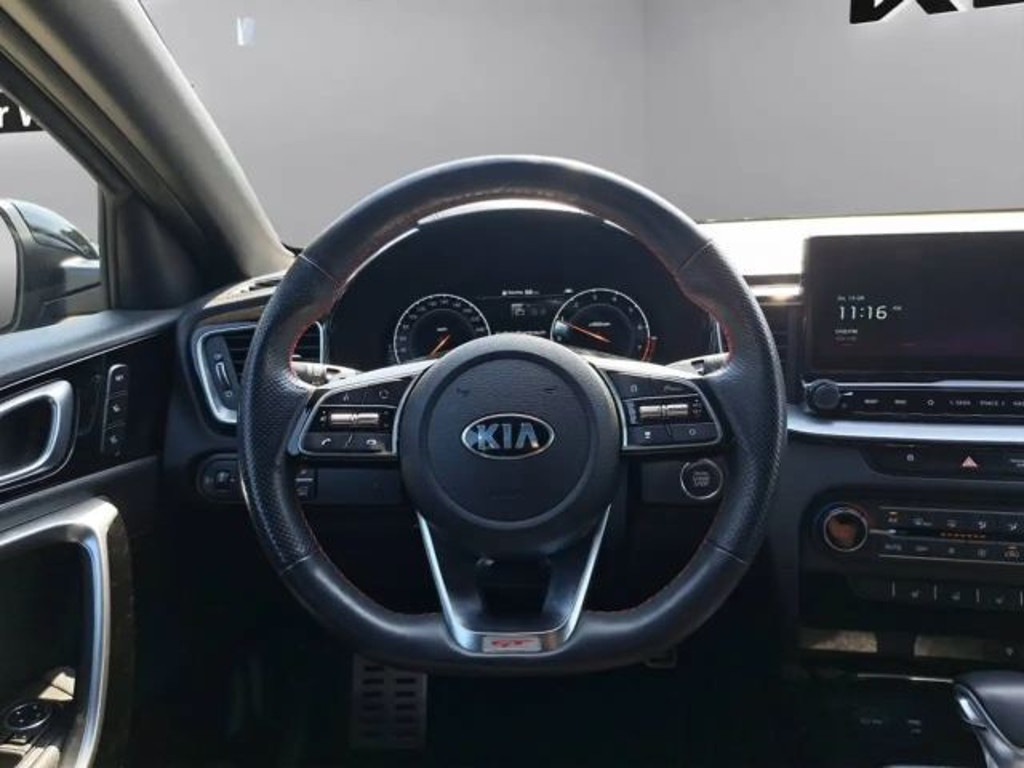Kia ProCeed