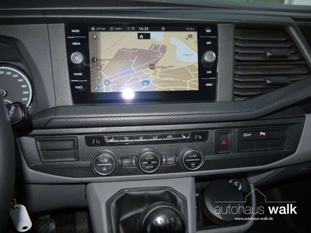 Volkswagen Caravelle