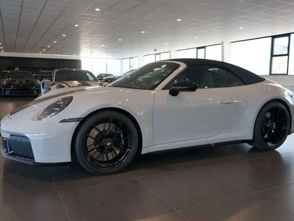 Porsche 992