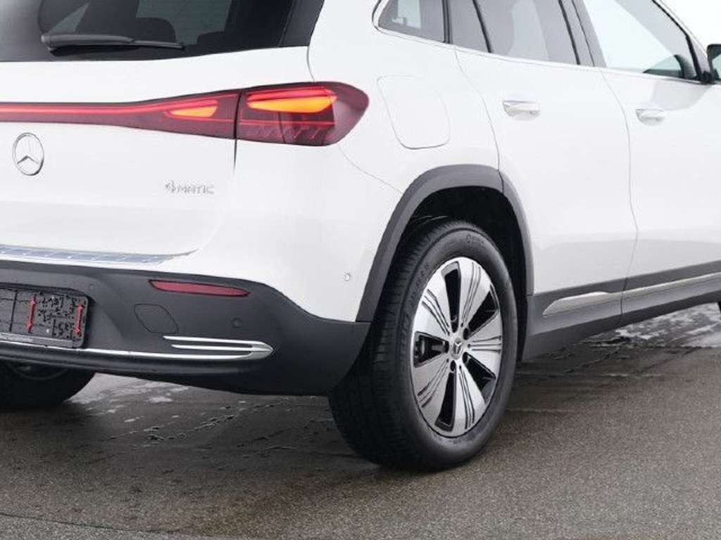 Mercedes-Benz EQA