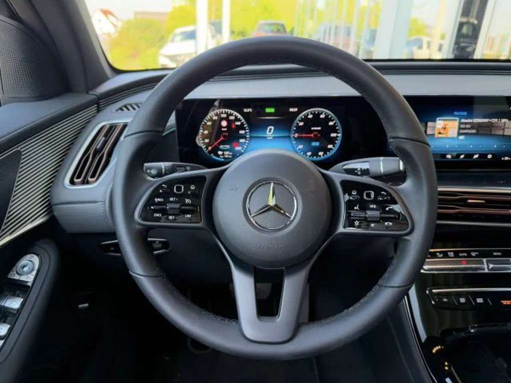 Mercedes-Benz EQC