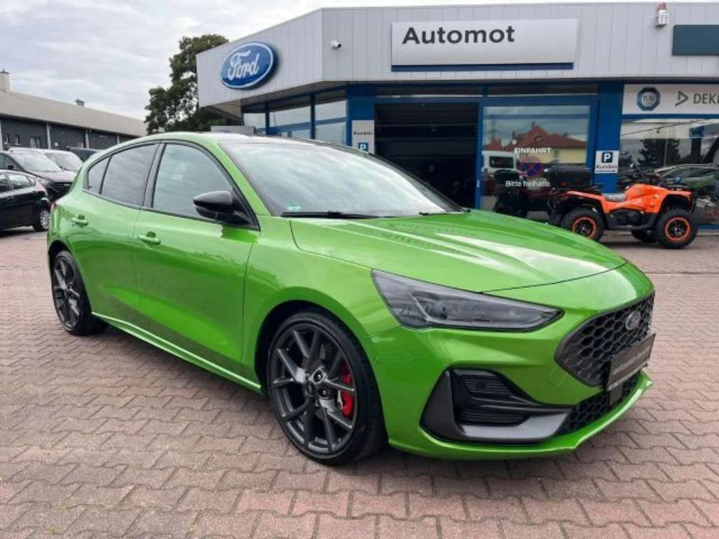 Ford Focus 2023 Benzine