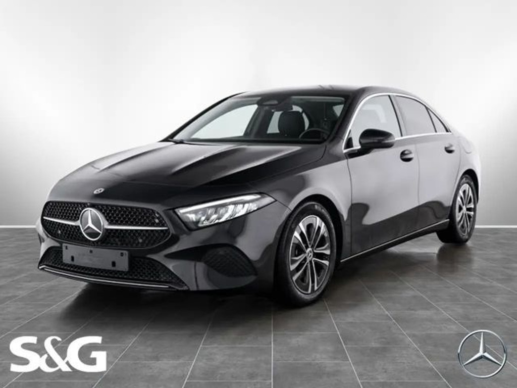 Mercedes-Benz A-Klasse 2024 Benzine