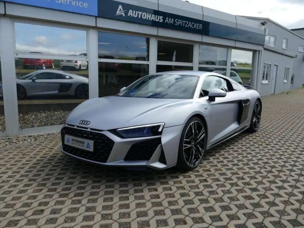 Audi R8