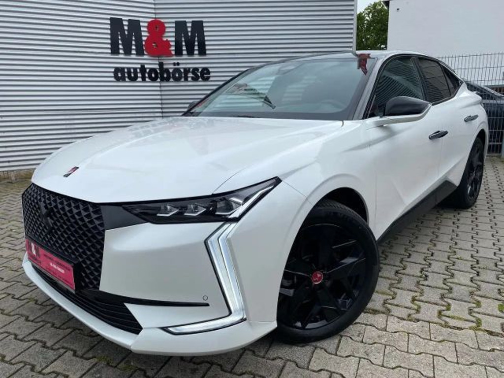 DS DS 4 2023 Benzine