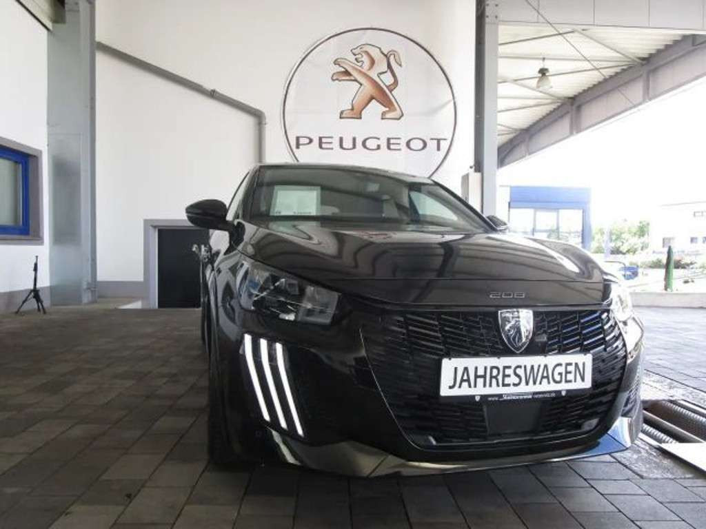 Peugeot e-208 2024 Benzine