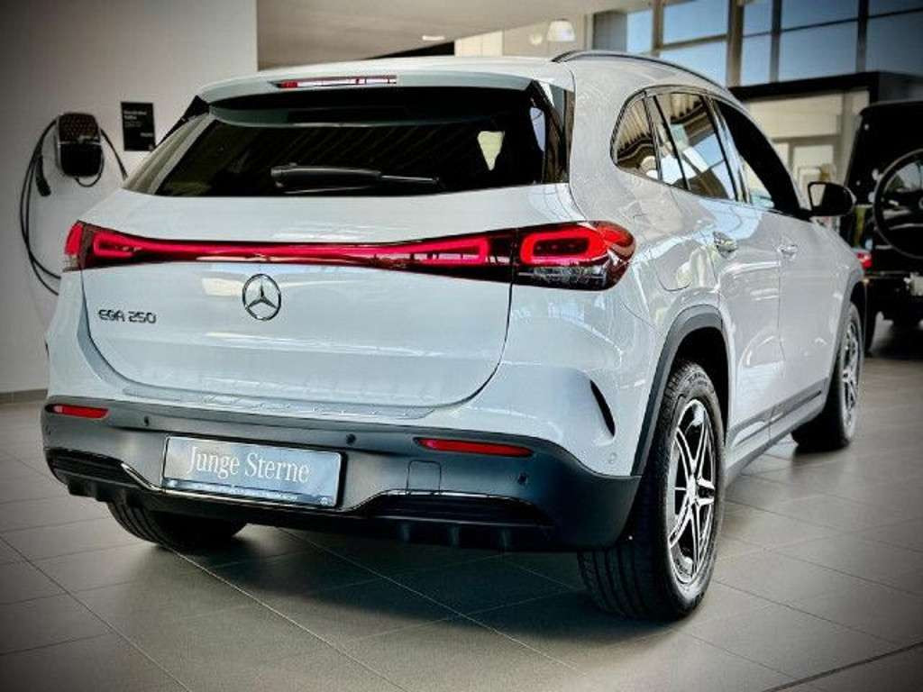 Mercedes-Benz EQA