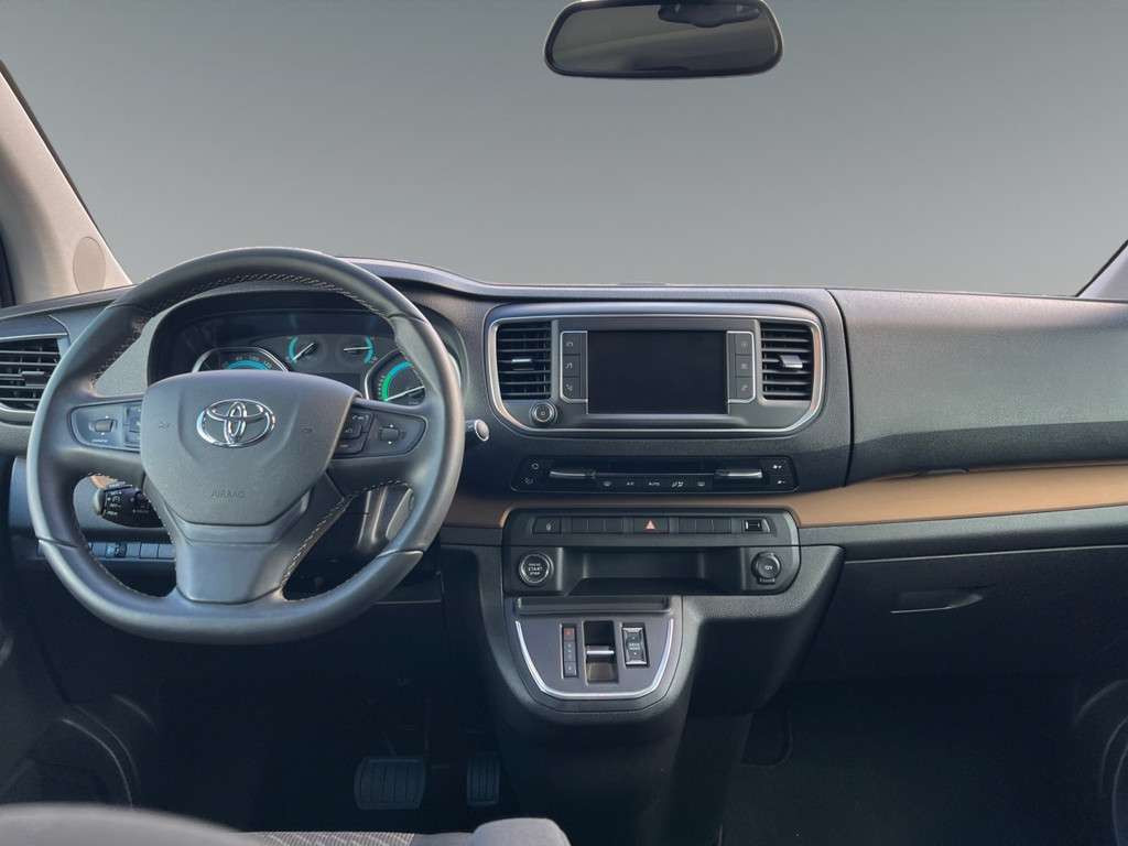 Toyota Proace Verso EV