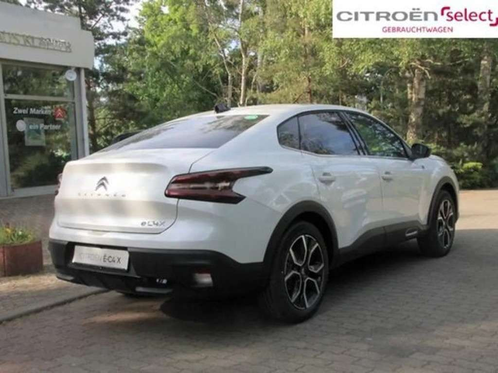 Citroën Ë-C4