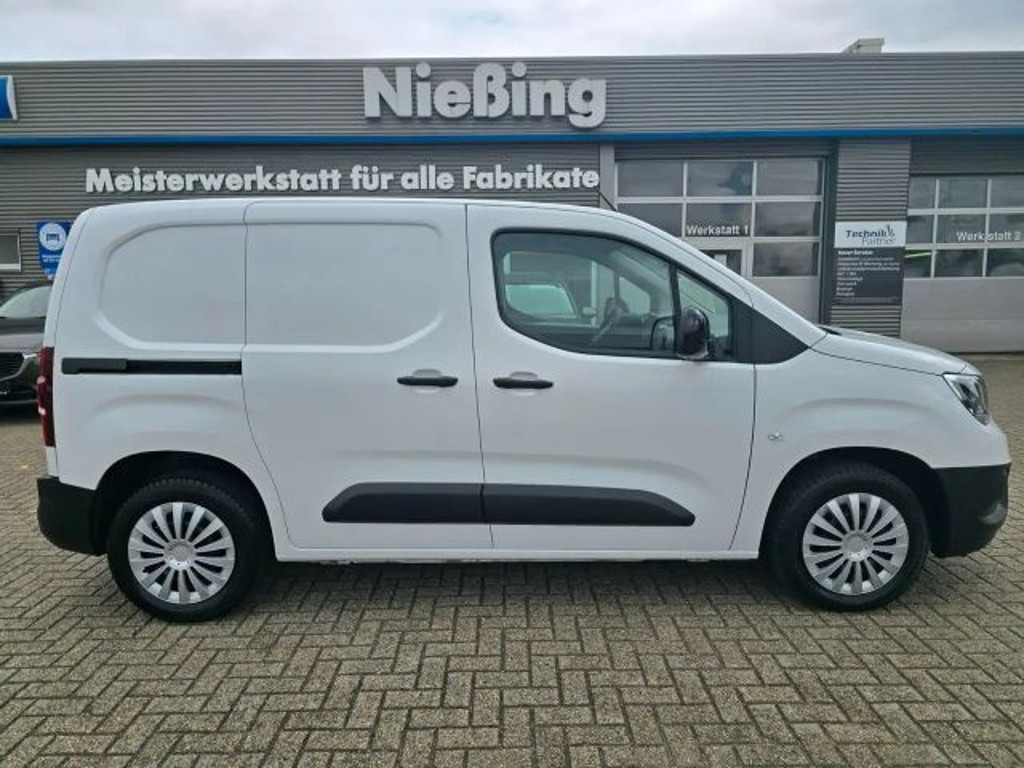 Opel Combo 2024 Benzine
