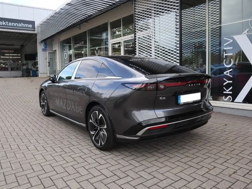 Mazda 6e