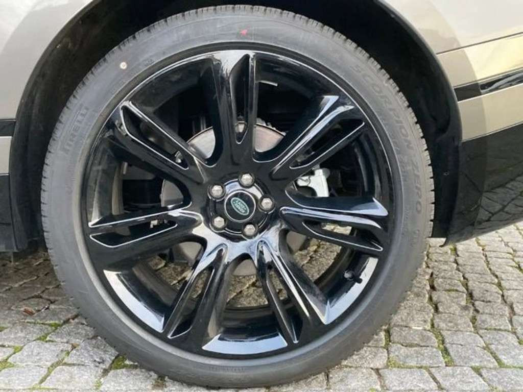 Land Rover Range Rover Velar