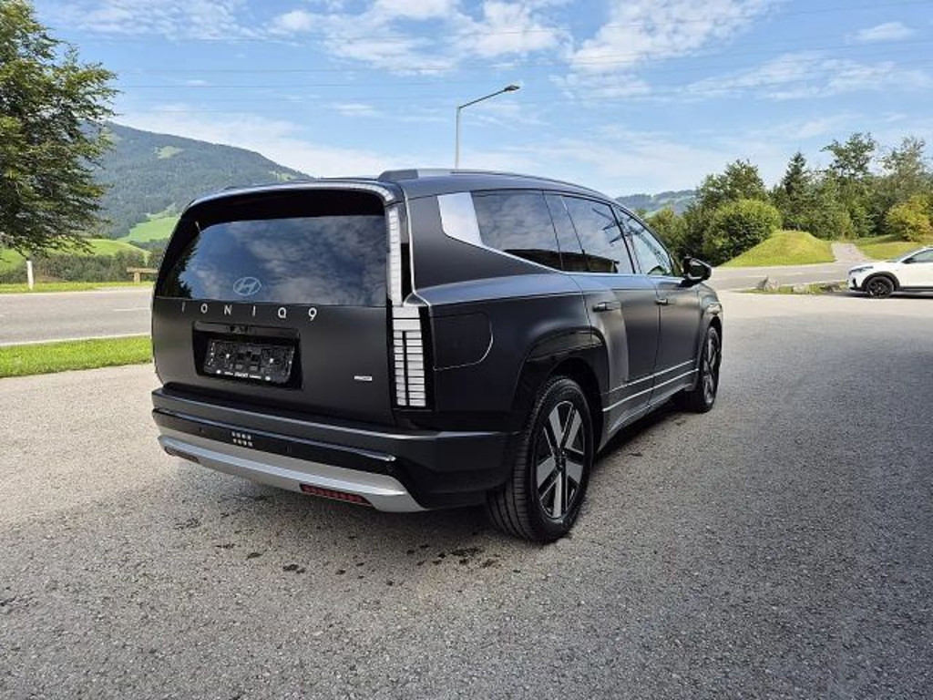 Hyundai IONIQ 9