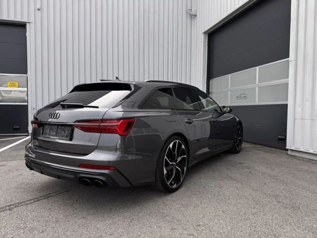 Audi S6