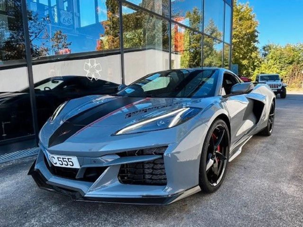 Corvette C8
