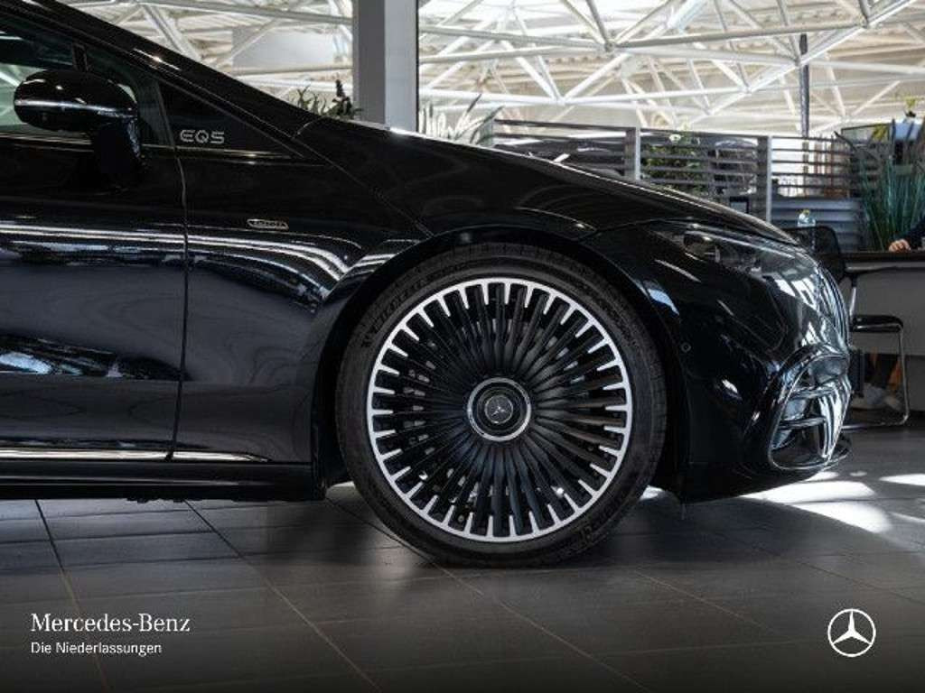 Mercedes-Benz EQS
