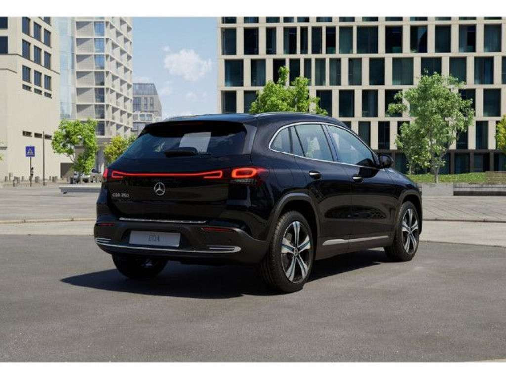 Mercedes-Benz EQA