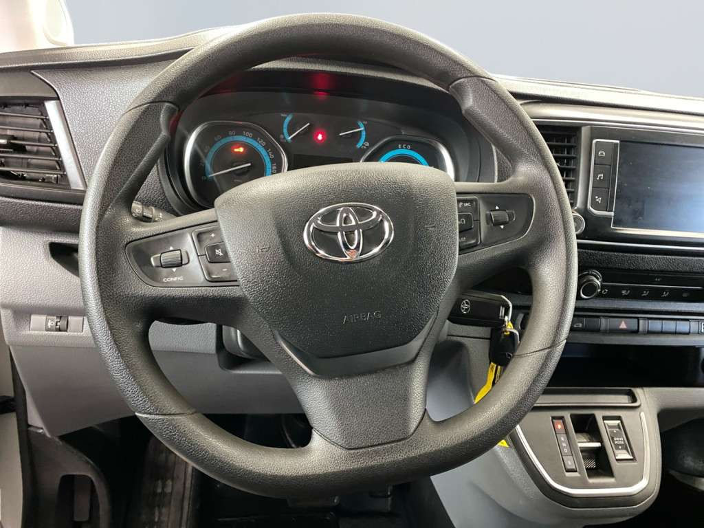 Toyota Proace Verso EV