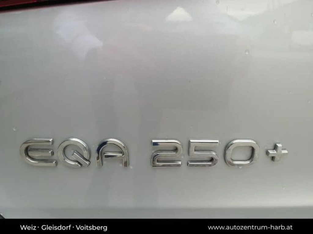 Mercedes-Benz EQA