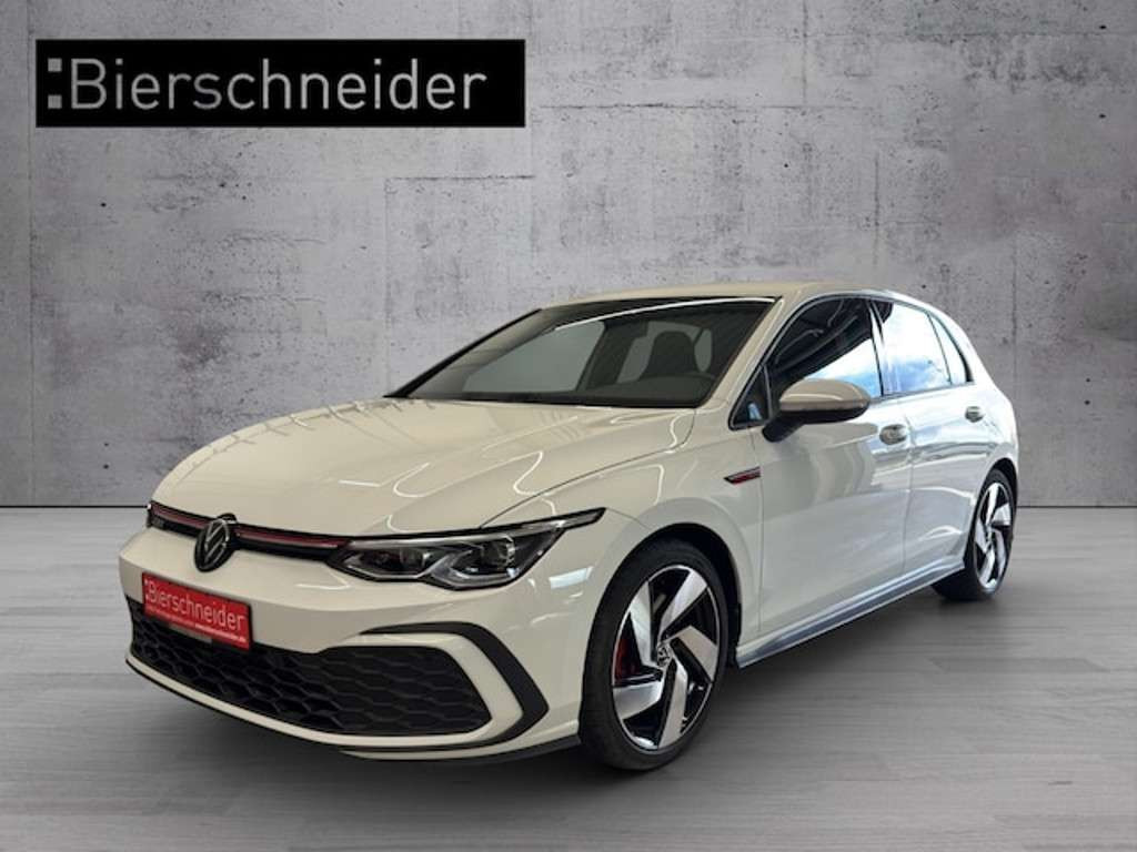 Volkswagen Golf 2024 Benzine