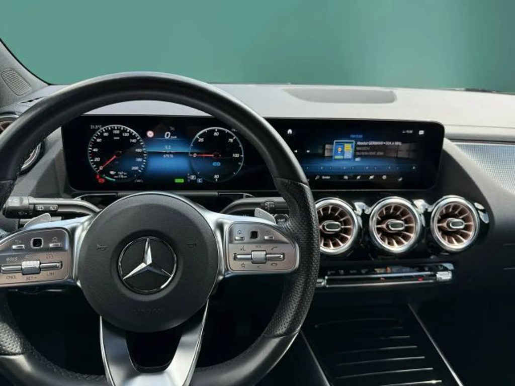 Mercedes-Benz EQA