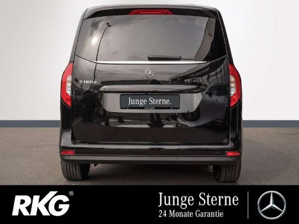 Mercedes-Benz T 180