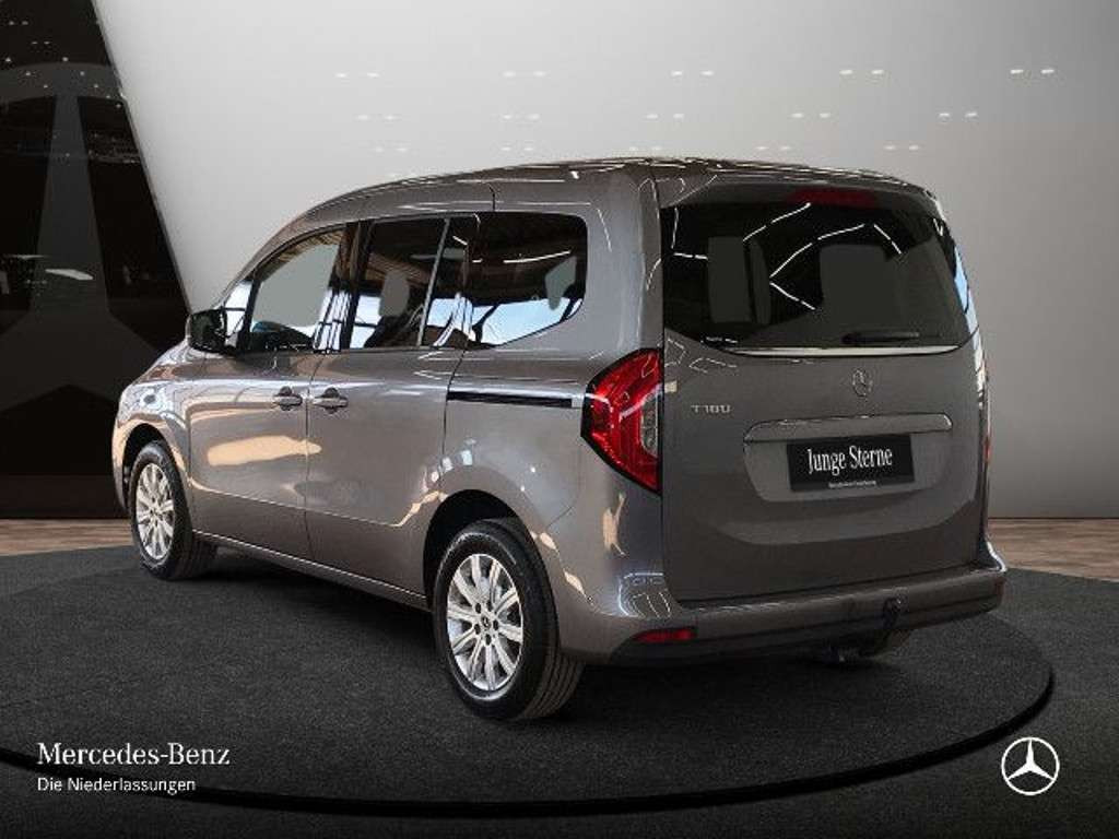 Mercedes-Benz T 180