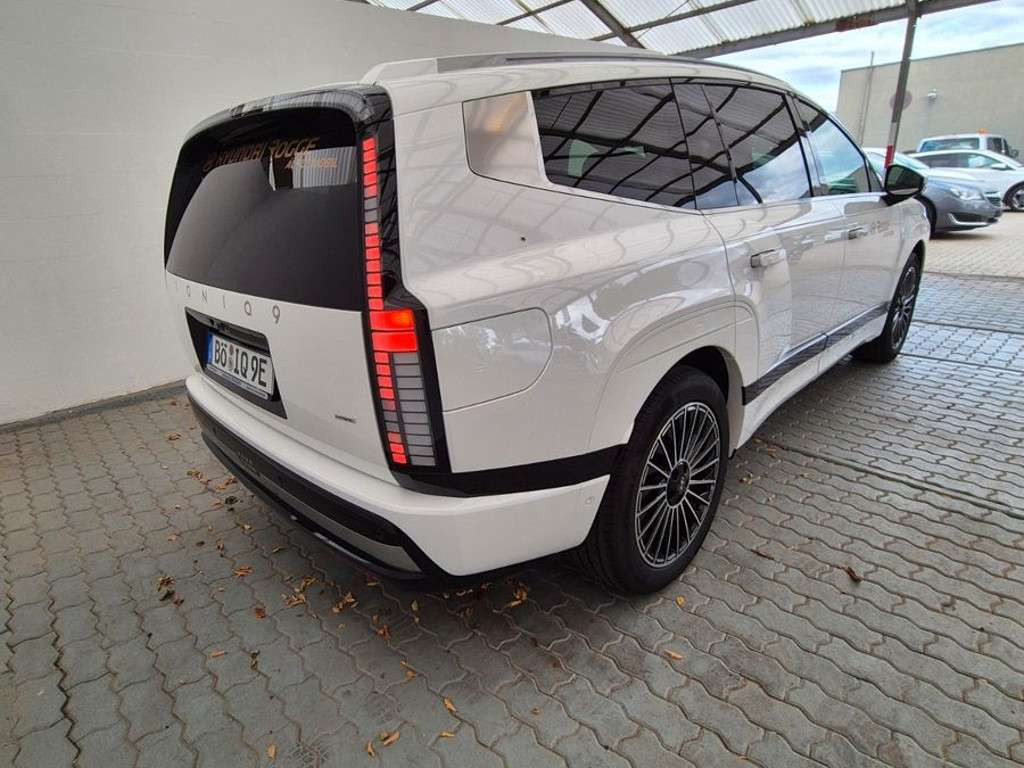 Hyundai IONIQ 9
