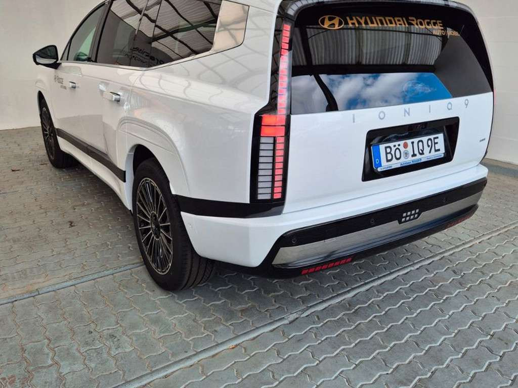 Hyundai IONIQ 9