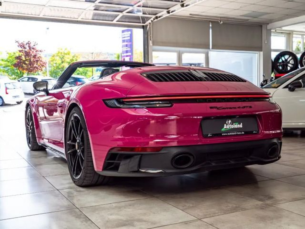 Porsche 992