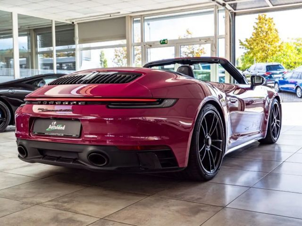 Porsche 992