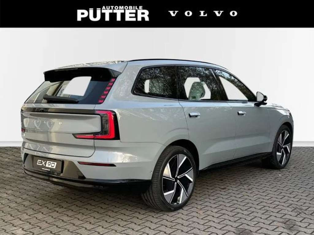 Volvo EX90