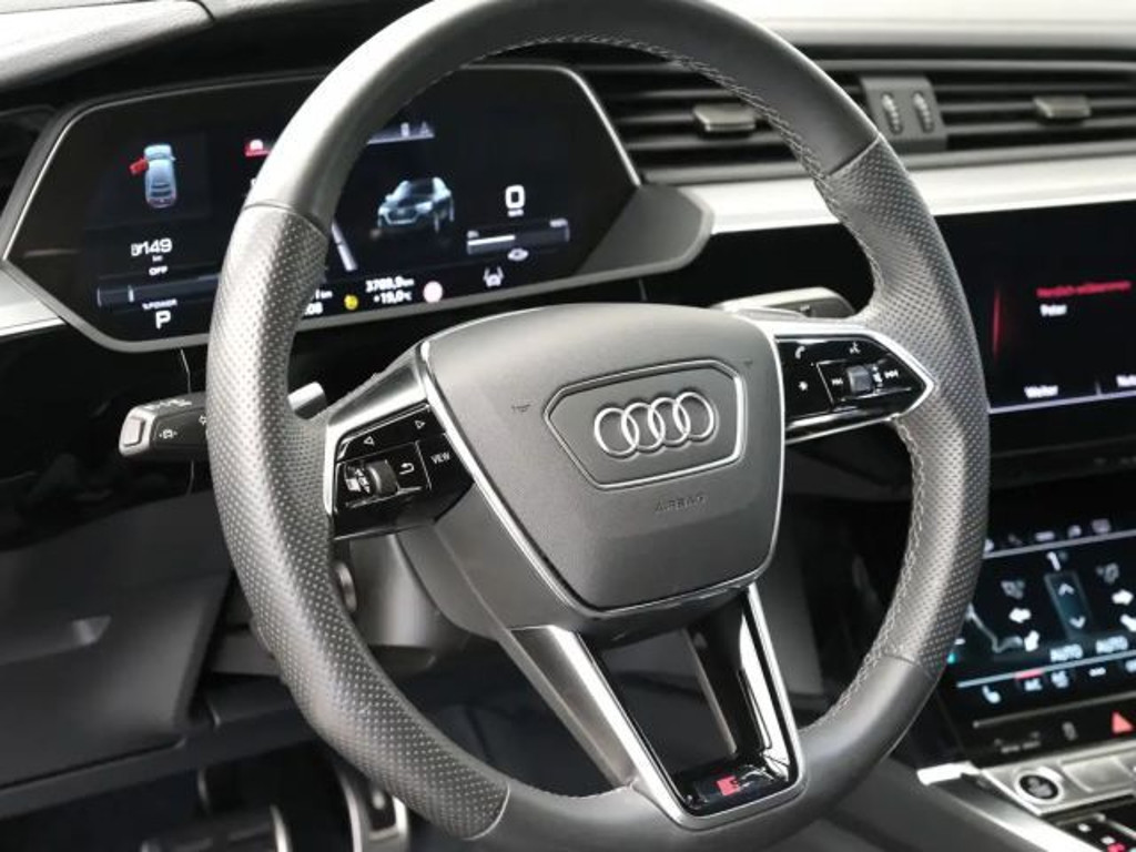 Audi Q8 e-tron