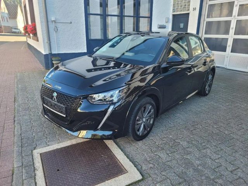 Peugeot e-208