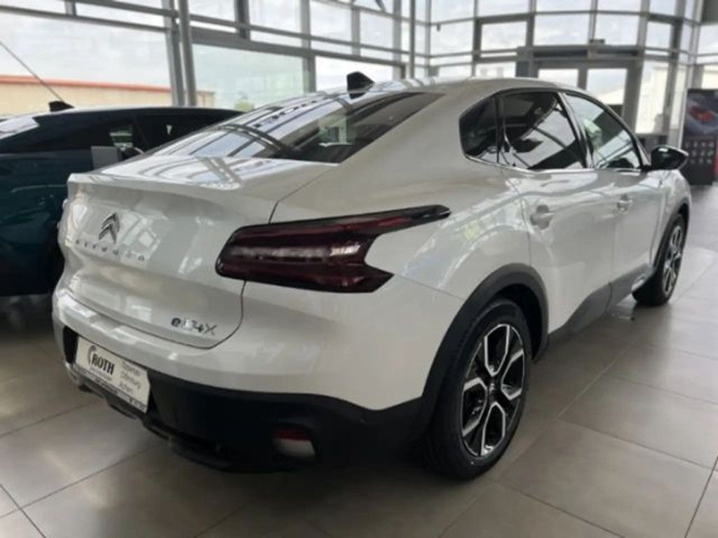 Citroën Ë-C4 X